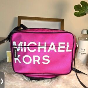 Michael Kors Sport Crossbody Handbag Signature MK Logo Purse! NWT!!